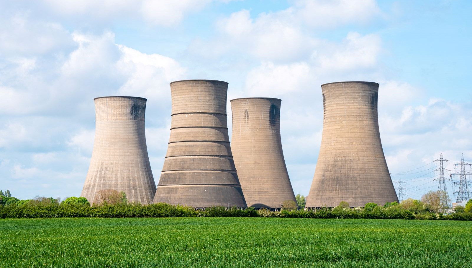 abdde dev sogutma kulesi patlayiciyla yikildi qLeV6r9R