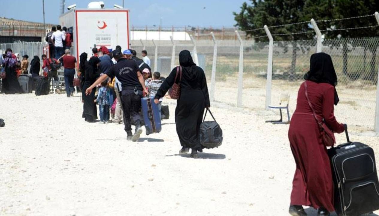 bakan yerlikaya ulkesine donus yapan suriyeli sayisini acikladi c7hzX6kP