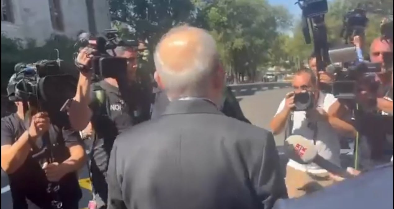 kilicdaroglu duymazdan geldi sirtini donup gitti NtS8ASW7