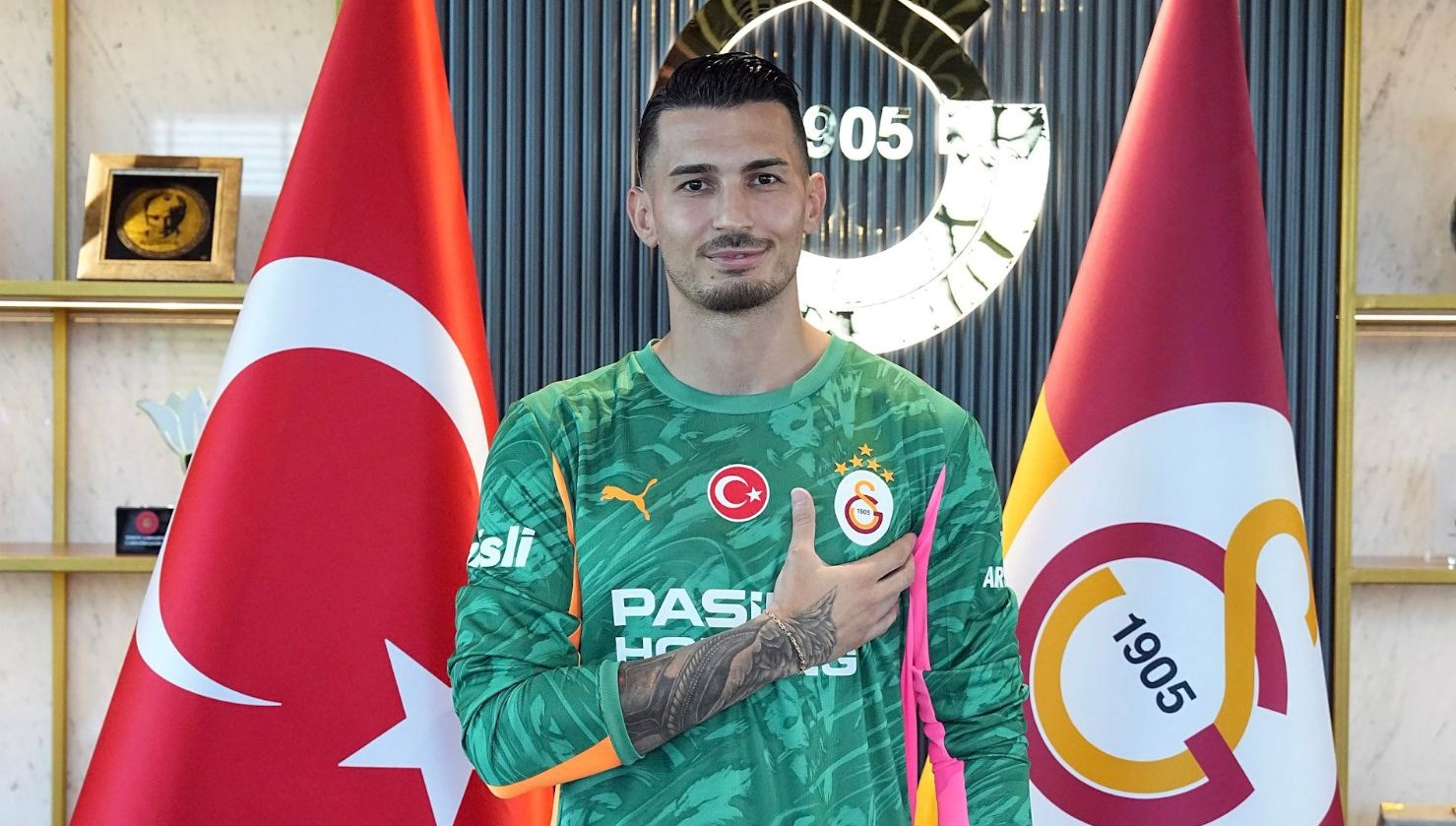 ugurcan cakir imzayi atar atmaz konustu cok ozel bir duygu kgt5YKs6