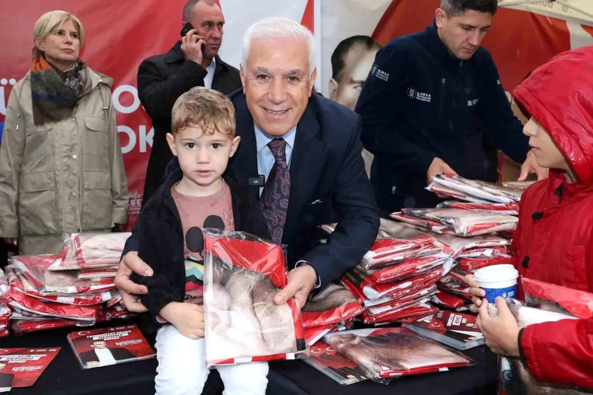 bursada cumhuriyet bayrami coskusu artiyor Jhx9DdVl.jpg