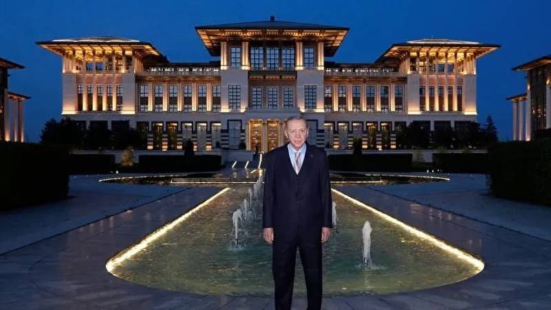 erdogan makamlar koltuklar unvanlar gelip gecicidir ve birer imtihan vesilesidir lPmGVRDX.jpg