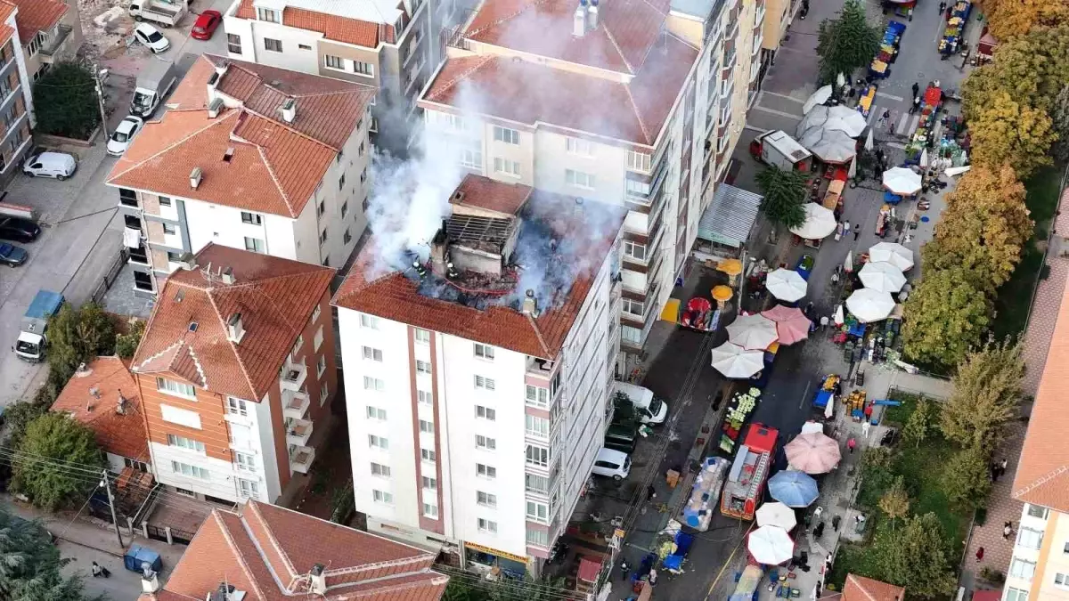 eskisehirde semt pazarinda cati yangini Tk15PqTP