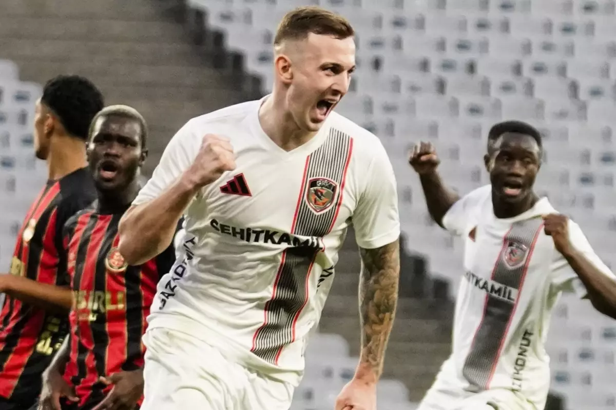gaziantep fk istanbuldan 3 puanla dondu DB7CRXha