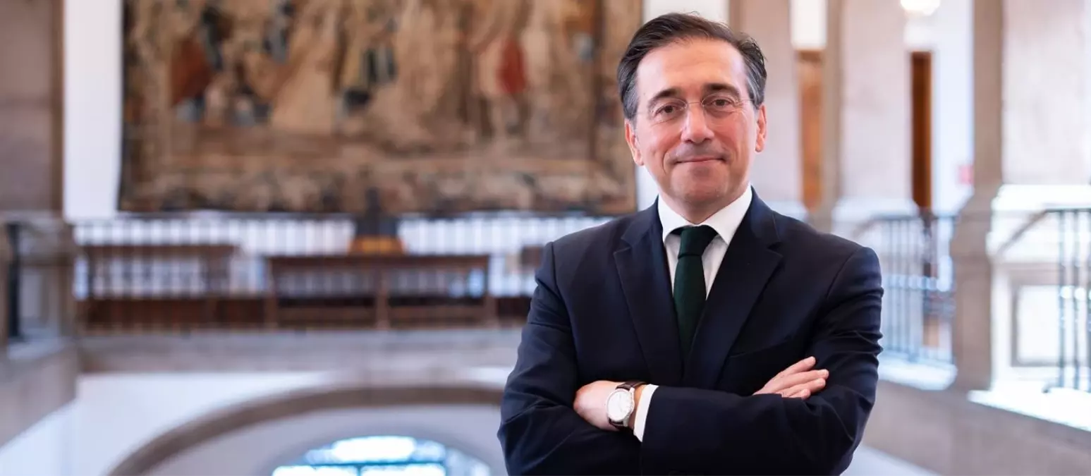 ispanyol aktivistlerin ayrilisi gmKgv5NV