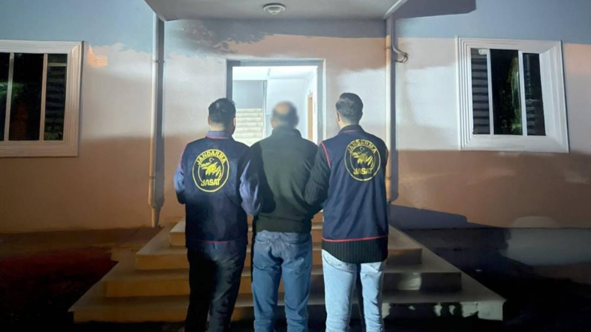 mersinde firari 2 fetocu yakalandi KztBVhHb.jpg