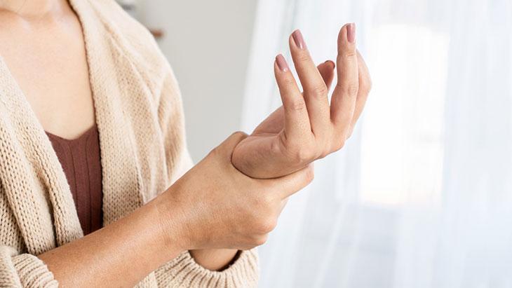 sessiz tehdit artrit sadece yaslilari vurmuyor eklem agrilarini hafife almayin lhCg7Zes.jpg