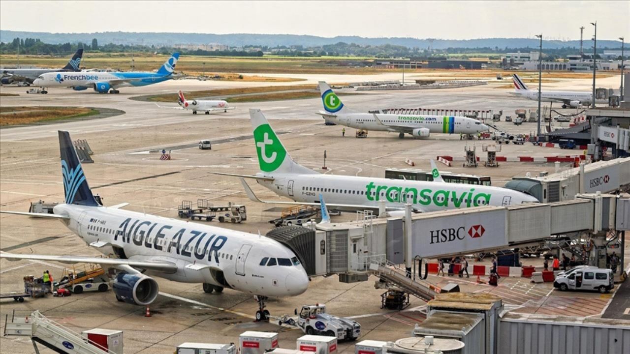 ucaklar yerde kaldi milyarlarca dolar zarar aciklamasi 2Hmvecl7.webp