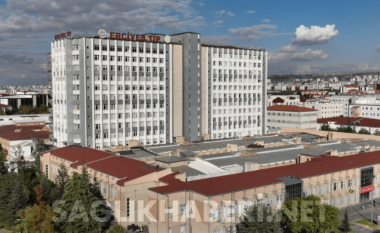 Kayseri Erciyes Üniversitesi Hastanesi’nde Mesai Ücretleri Neden Bekletiliyor? • Sağlık Haberi